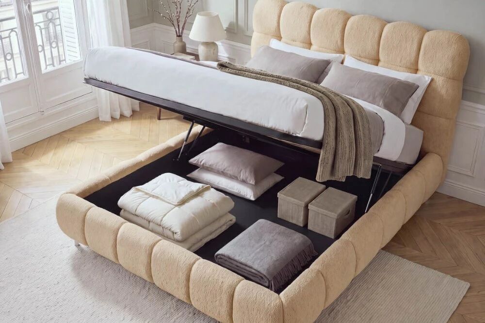 BUBBLE LUXE A LATTES RENFORCEES, lit coffre capitonn&eacute; en boucl&eacute; beige ou boucl&eacute; taupe, sommier &agrave; grosses lattes et grand rangeme
