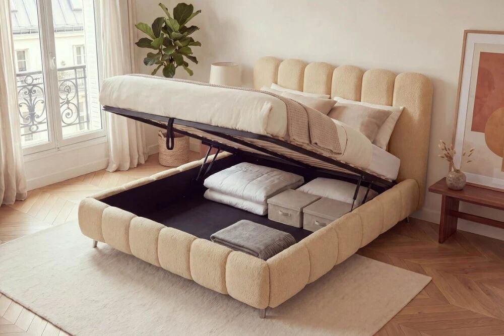 CHEESE, lit coffre en boucl� beige ou boucl� taupe, sommier � grosses lattes et grand rangement. 140, 160 ou 180 cm.