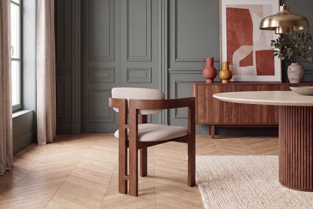MARFA, Chaise de repas, tissu beige et accoudoirs design bois